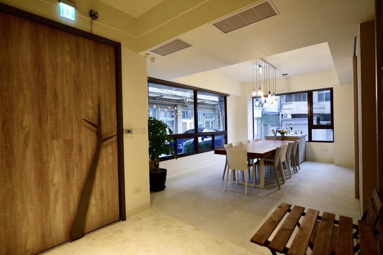 Sakagami Hotel Tainan Extérieur photo