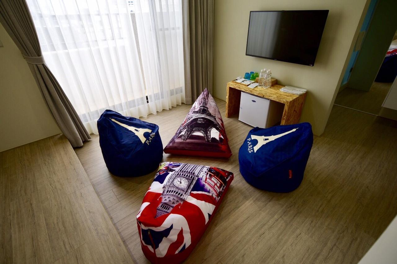 Sakagami Hotel Tainan Extérieur photo